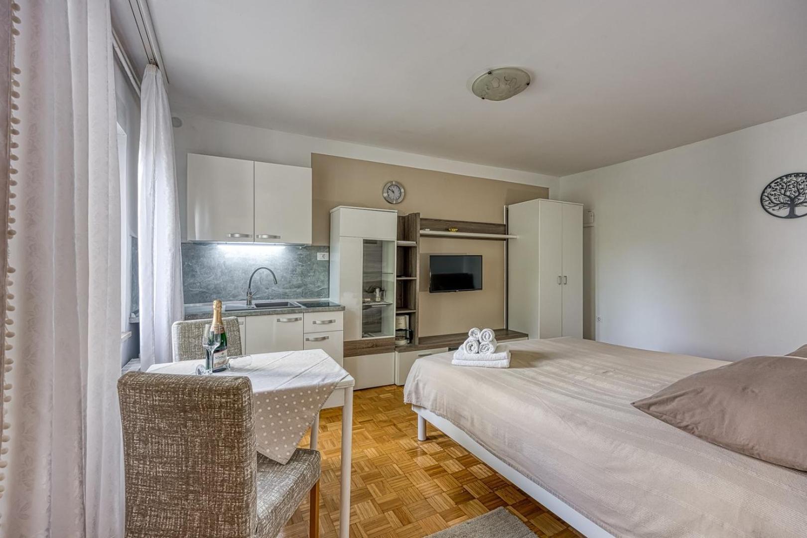 Apartamento Aparments Jedro&Karlo Poreč Exterior foto
